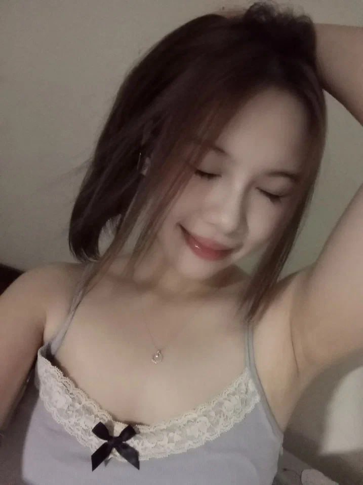 Người phụ nữ trưởng thành gian lận có thể xuất tinh ở nhiều nơi không giới hạn vẫn chưa thỏa mãn